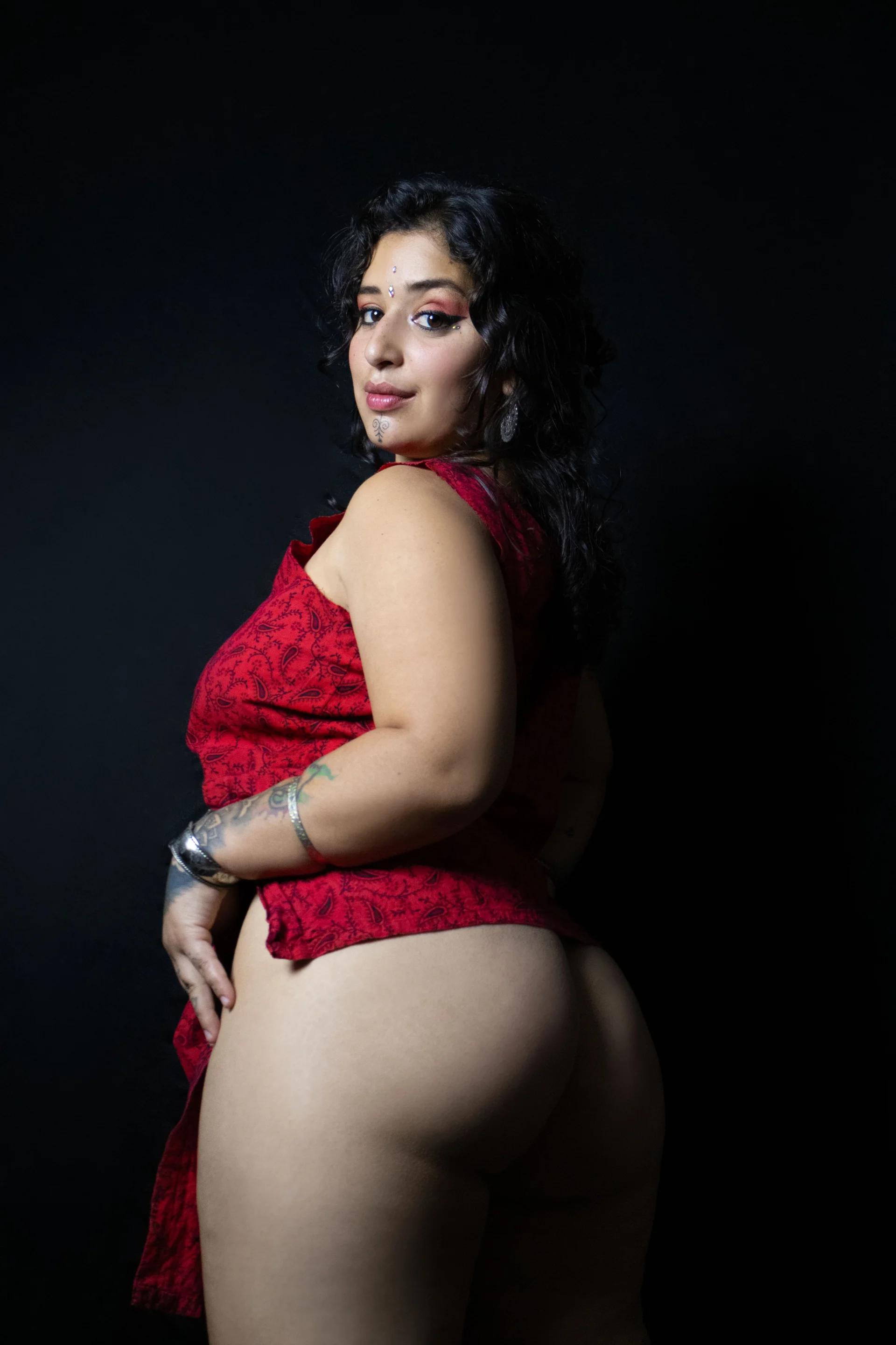 XXX Porn Photo of Nude sophiaamethystt 80