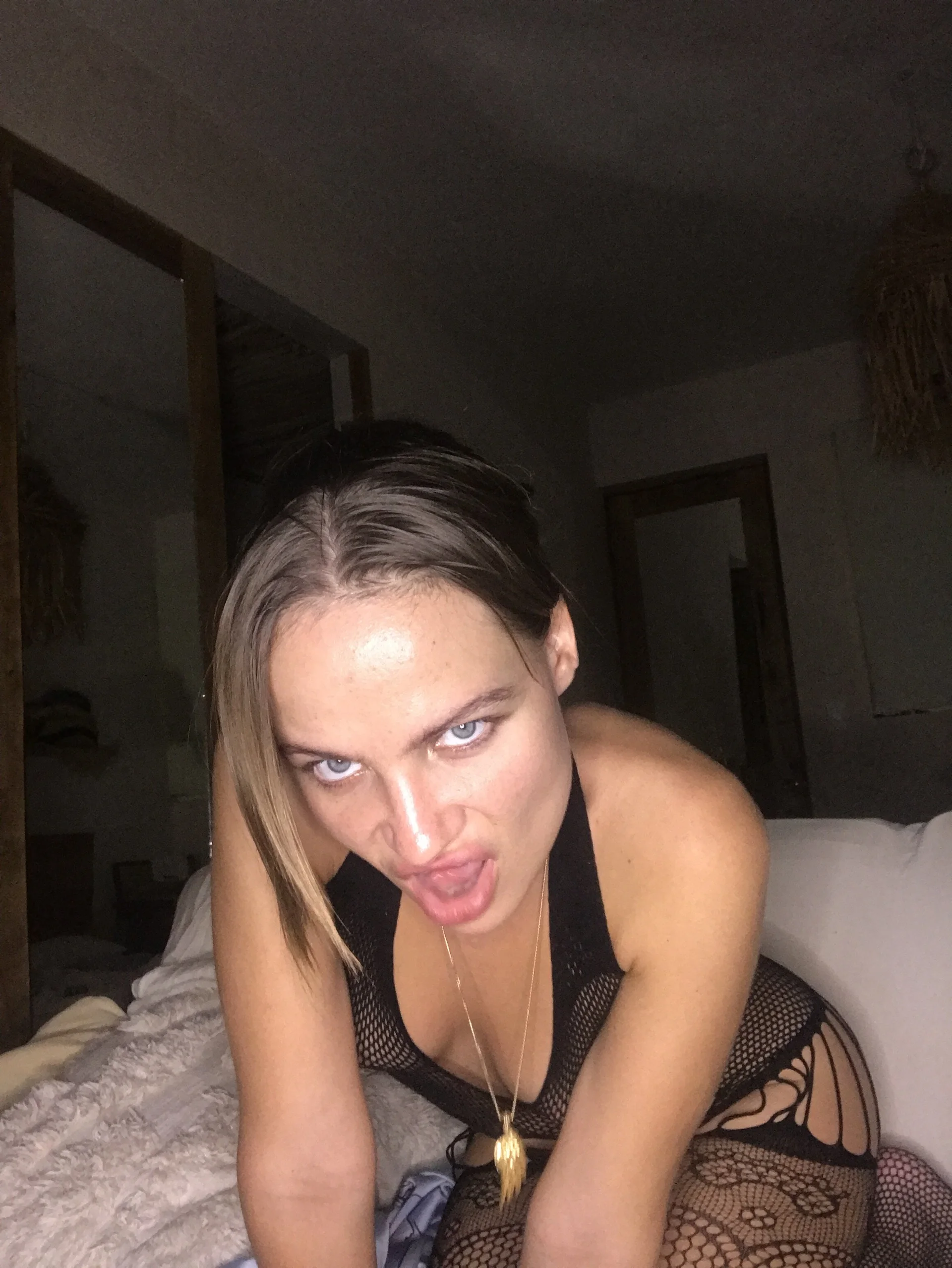 XXX Porn Photo of Nude REALMEANXTINA1 19