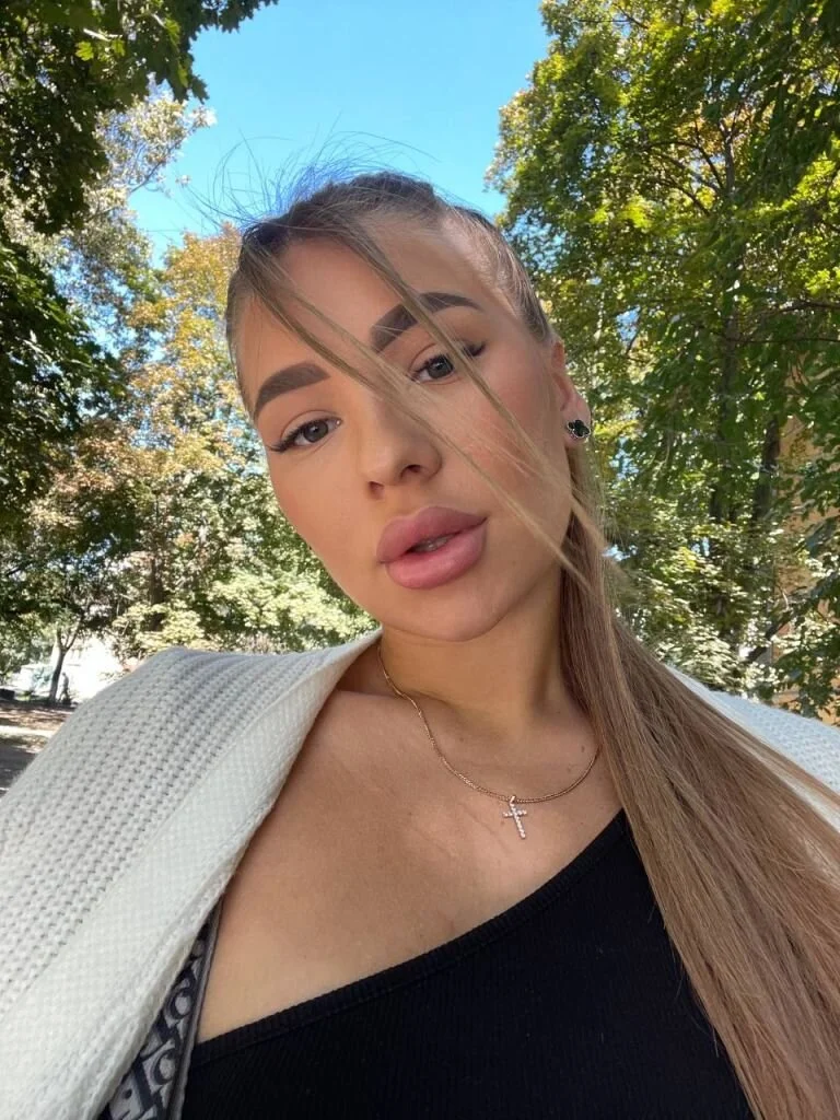 XXX Porn Photo of Nude MilaVoxx 15