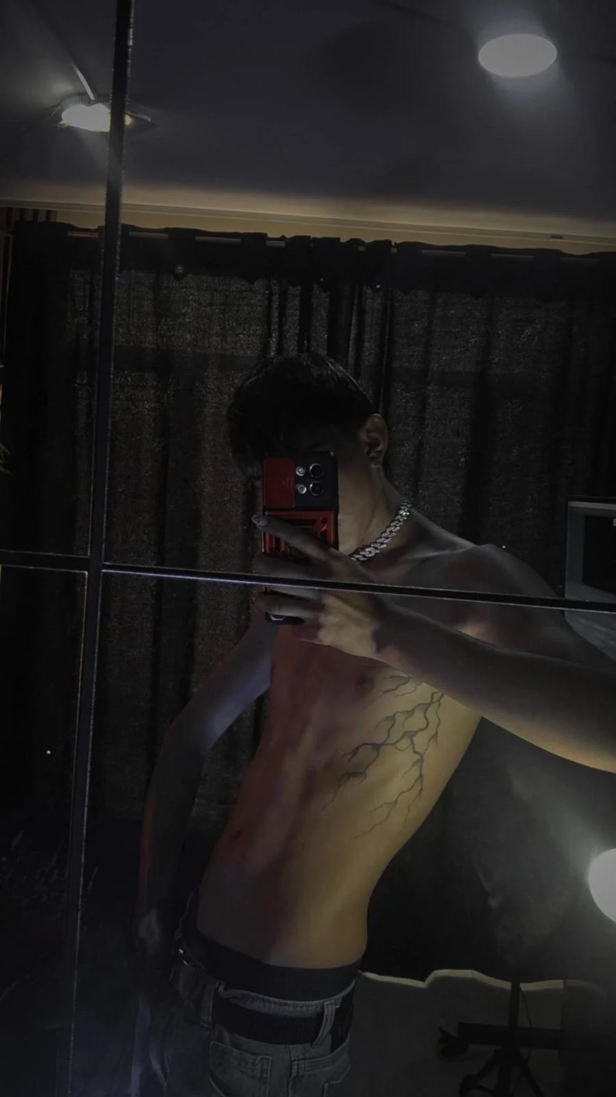 XXX Porn Photo of Nude Tommy_Fox 16