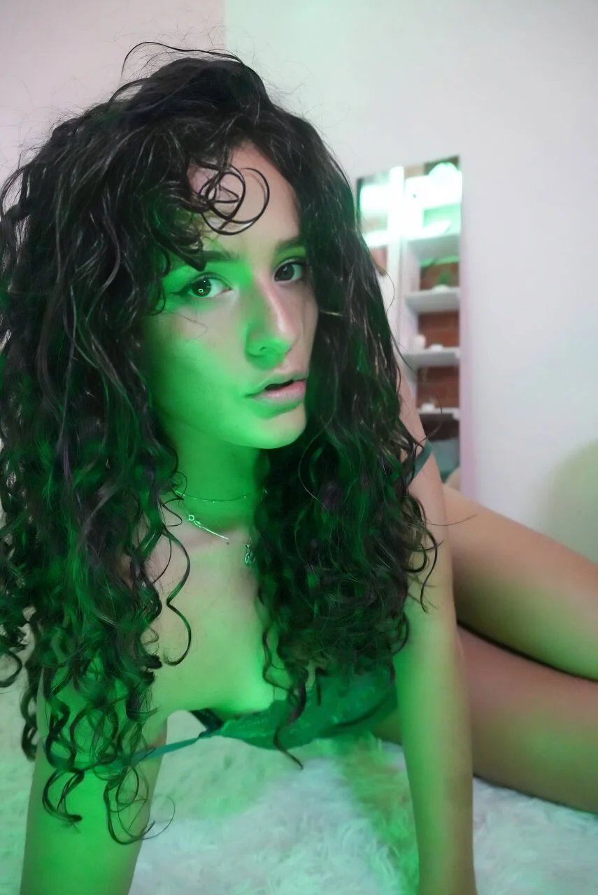 XXX Porn Photo of Nude Dannaa_Lovs 2