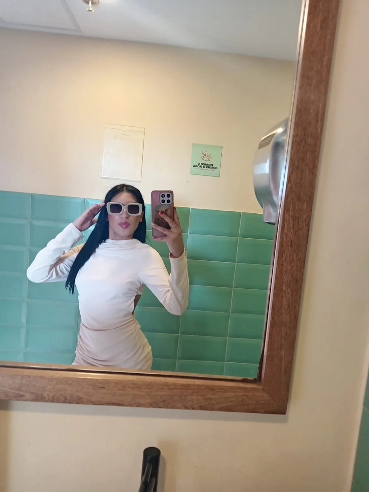 XXX Porn Photo of Nude Kitty_House2 1