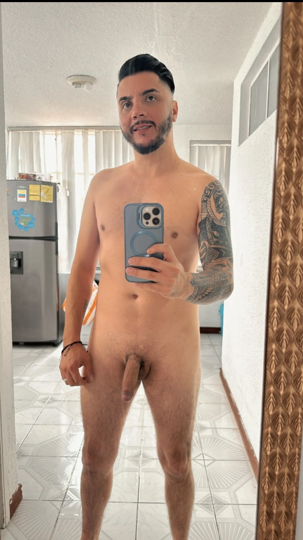 XXX Porn Photo of Nude Diegohernan17 1