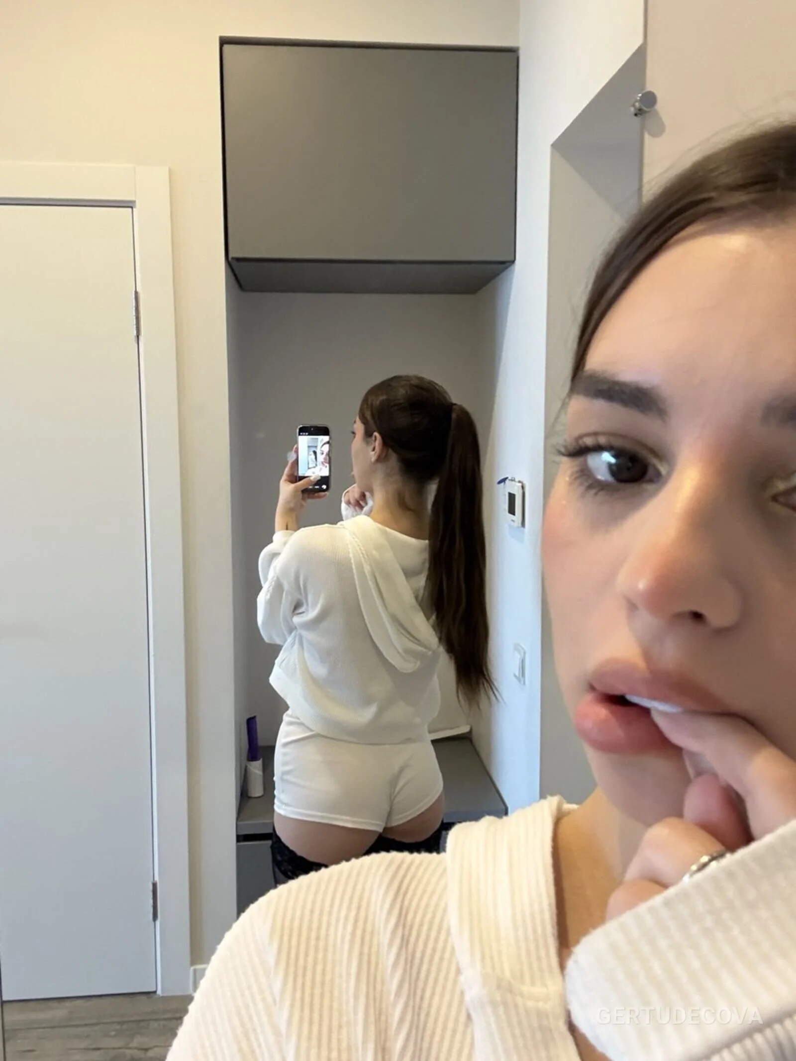 XXX Porn Photo of Nude LauraHansil 10