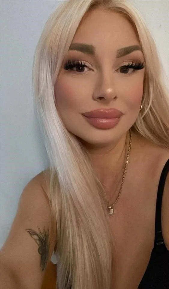 XXX Porn Photo of Nude LuxuriaGoddess 1