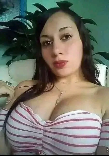 XXX Porn Photo of Nude GabrielaBrowm 2